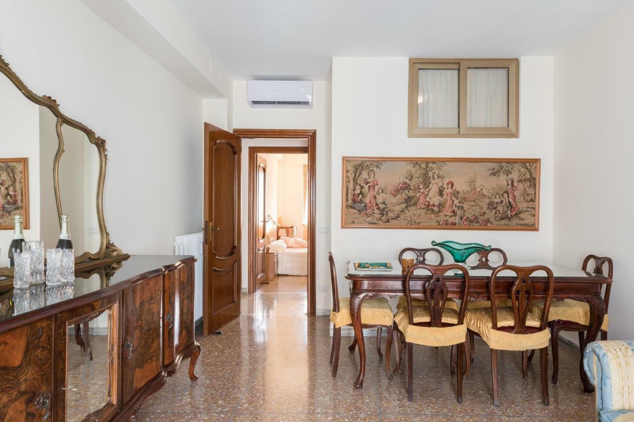 Hortis Apartment, 5 Persone, 2 Camere, Balcone, Metro C E Tram Per Il Centro Рим Экстерьер фото