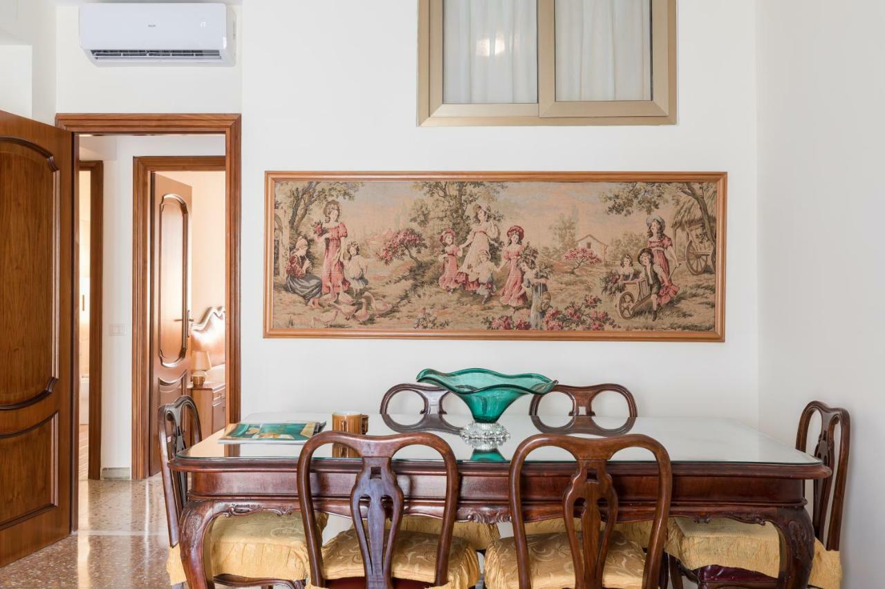 Hortis Apartment, 5 Persone, 2 Camere, Balcone, Metro C E Tram Per Il Centro Рим Экстерьер фото