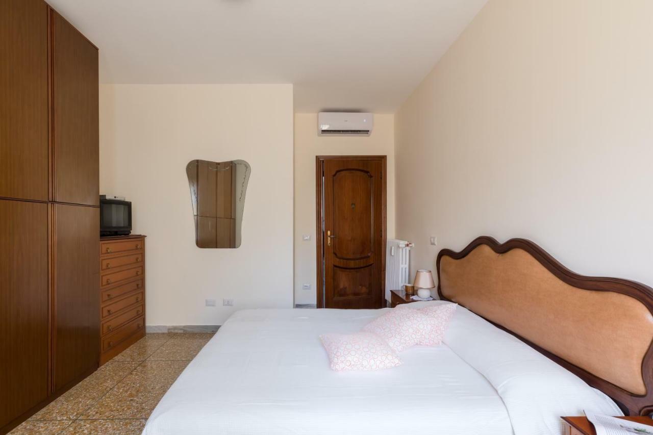 Hortis Apartment, 5 Persone, 2 Camere, Balcone, Metro C E Tram Per Il Centro Рим Экстерьер фото