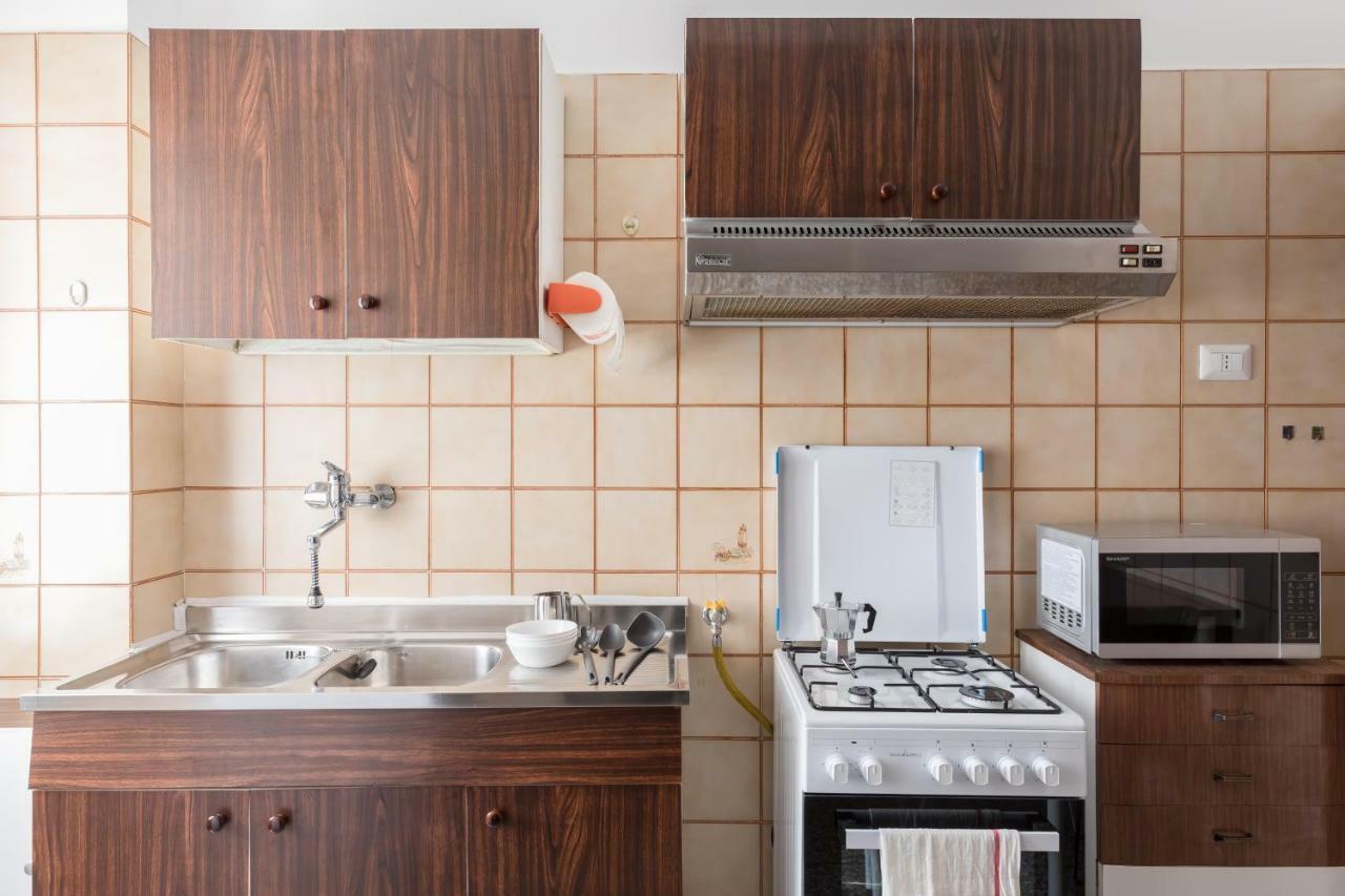 Hortis Apartment, 5 Persone, 2 Camere, Balcone, Metro C E Tram Per Il Centro Рим Экстерьер фото